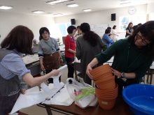 材料を用意しているところ