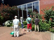 JR白石駅北口のガーデン