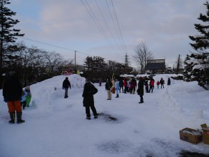 滑り台も大人気