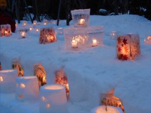 アイスキャンドルとアイスボードの数々