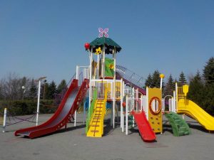 「川下公園に新大型コンビネーション遊具が登場！！！」の画像