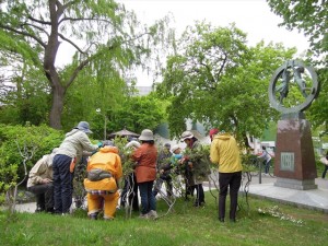 のびゆく子等と