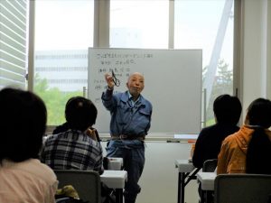 剪定の基本や道具の使い方の説明