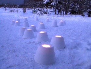 幻想的なスノーキャンドルの写真