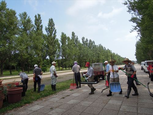 「カナール夏清掃を行いました」の画像