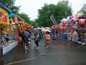 昨日より肌寒く感じますので注意して来て下さいね。