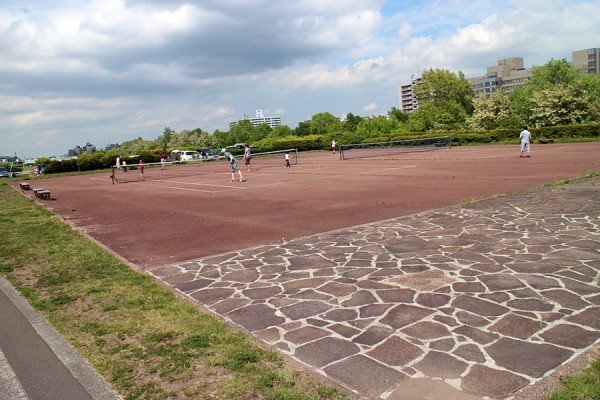 22条テニスコート