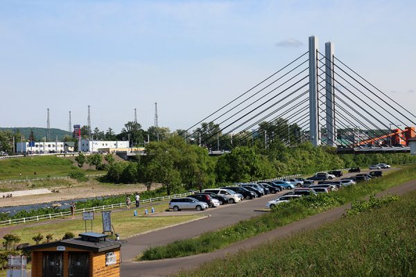 豊平川緑地ウォーターガーデン駐車場