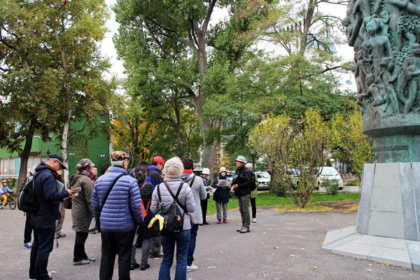 探訪ツアーの様子