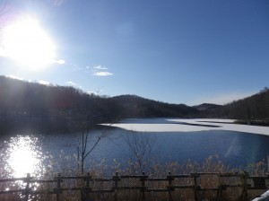 水源池の氷