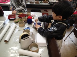 クラフト作りに夢中