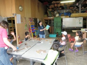 絵本の読み聞かせ