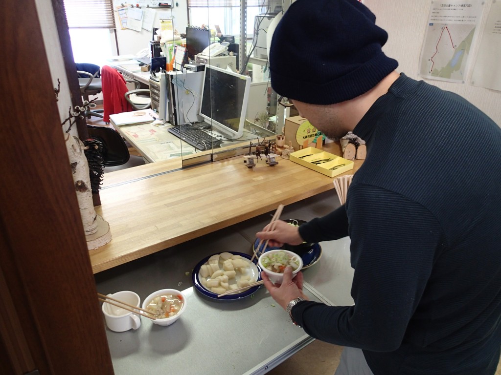 ネギも乗せて食べてみよう！