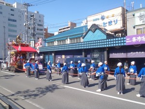 「山車が広場にやってきました」の画像
