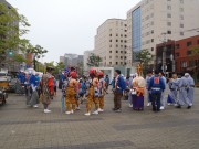 「雨の中頓宮祭の子ども御輿」の画像