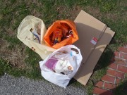 「園内清掃と彫刻清掃ボランティア」の画像