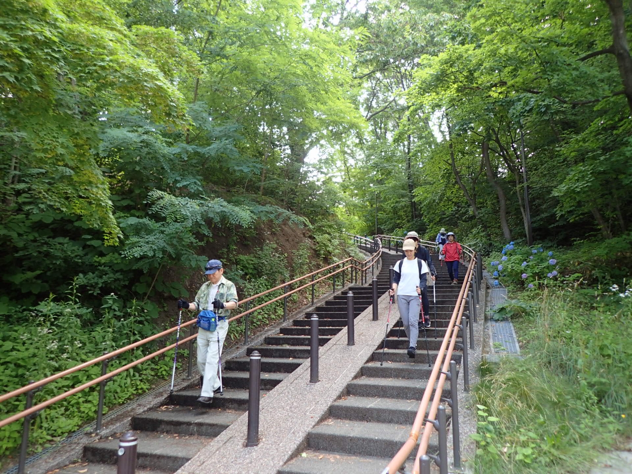 階段の歩き方の練習0724