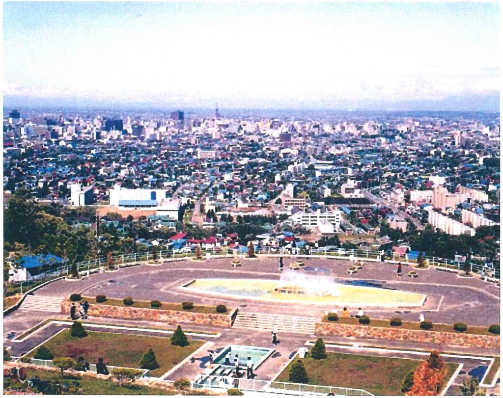 1970年旭山記念公園展望広場と札幌市内
