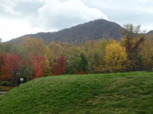 旭山記念公園の紅葉2022年10月17日藻岩山