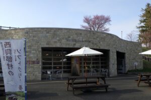 旭山記念公園の桜2024年4月21日7レストハウス