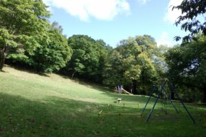 旭山記念公園紅葉情報2024年10月5日7遊具広場