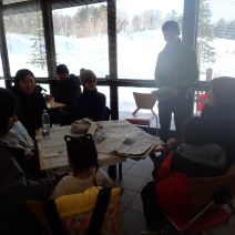 「薪ストーブで焼き芋体験を開催しました」の写真