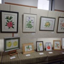 「明日からボタニカルアート展が始まります。」の写真