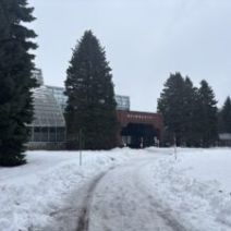 「サケ科飼育員の解説ツアー」の写真