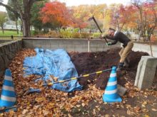 堆肥の切り返し作業