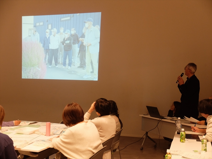 コキア観察会の様子