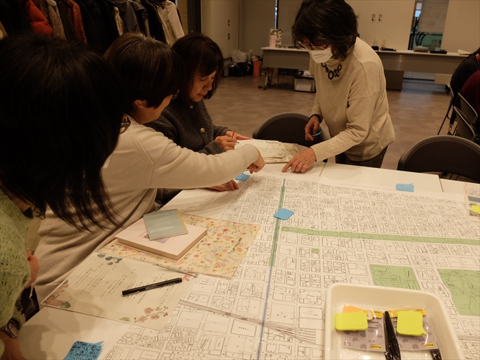 ワークショップの話し合いの様子