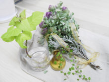 年末のご挨拶　スワッグとインテリアグリーンの写真