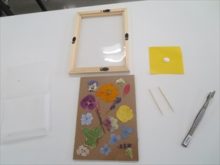 フローティングフレームづくりの材料