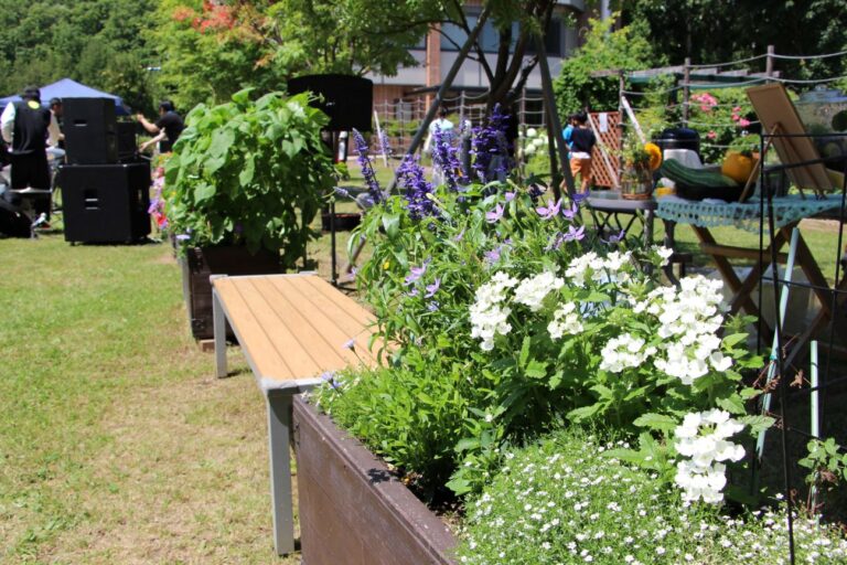 奏者の周りを彩るコンテナ_2