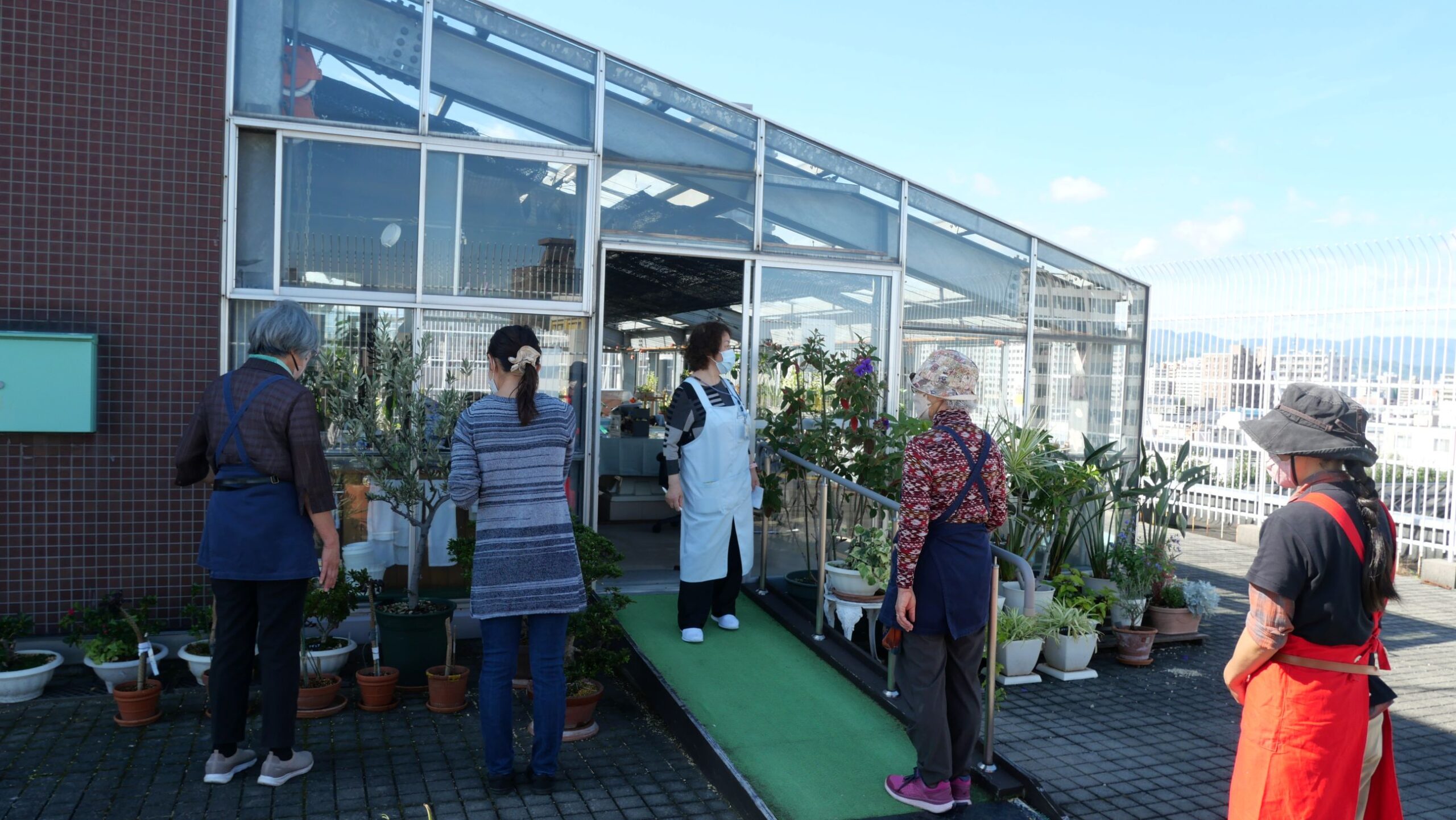 屋上ガーデンのようす