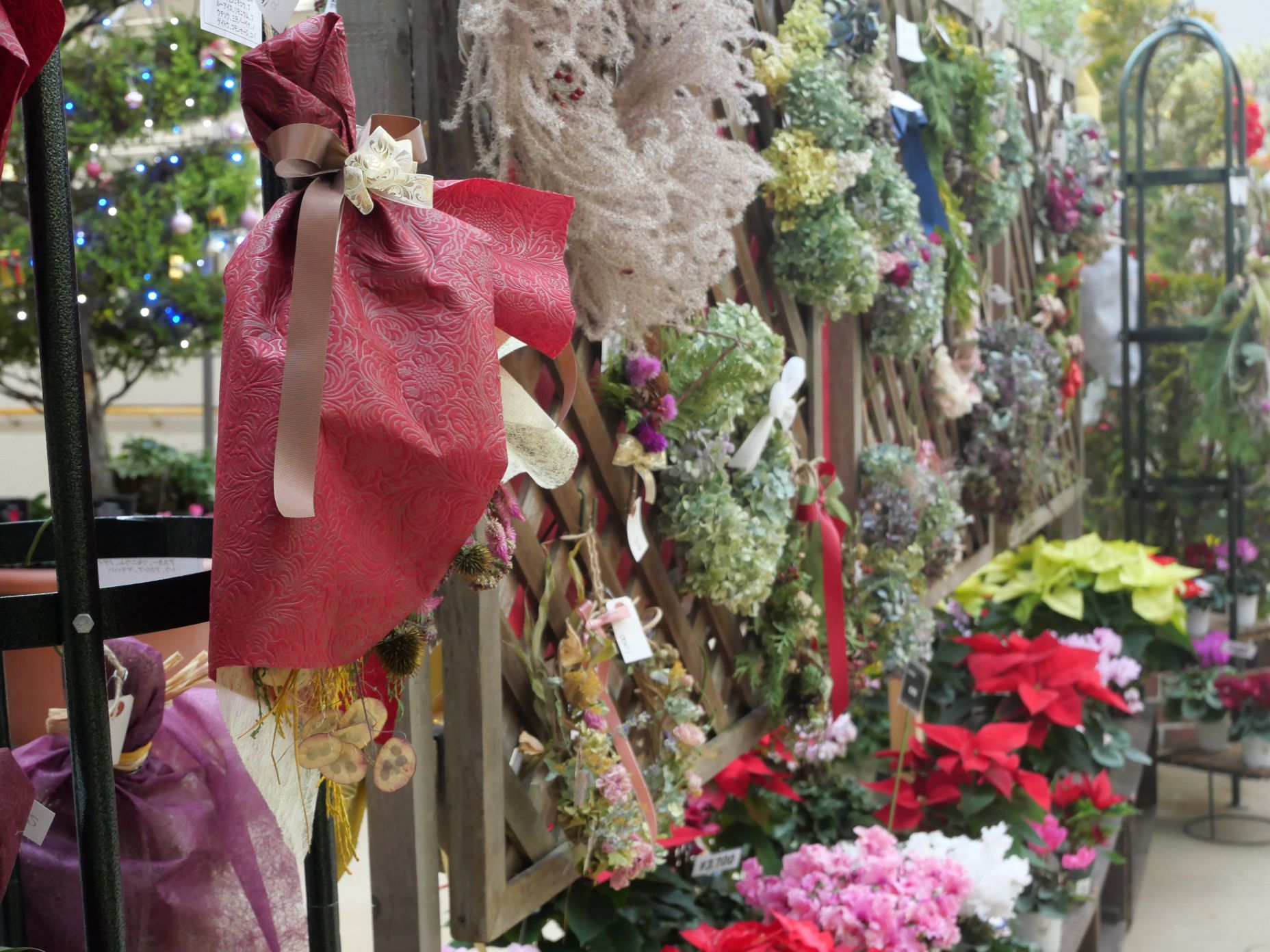 「豊平公園「ハンドメイド・クリスマス展」開催中です。」のサムネイル