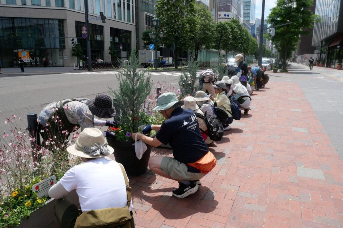アカプラ前でメンテナンスしているようす
