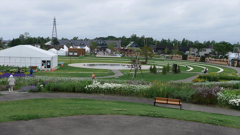 はなふるを丘の上から見たところ