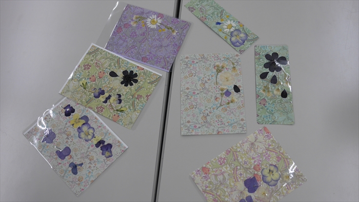 押し花のしおり