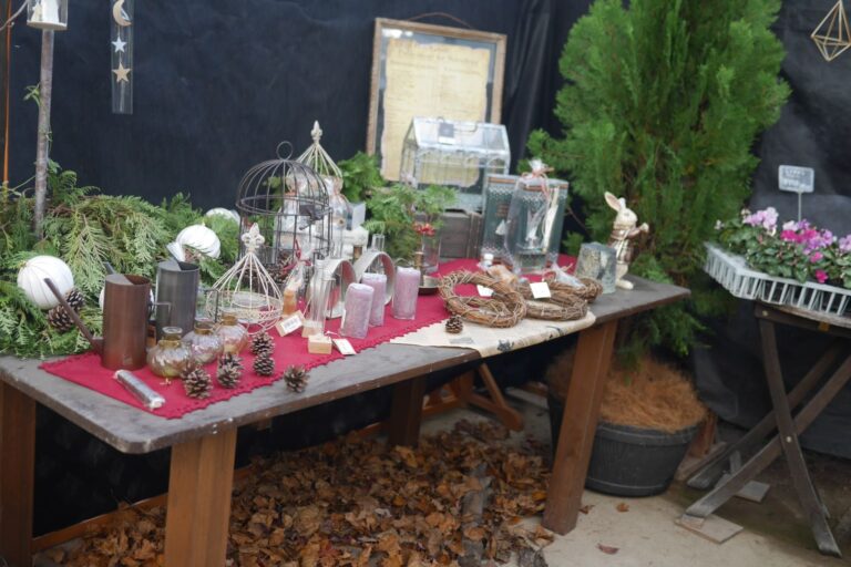 百合が原公園のガーデンショップ