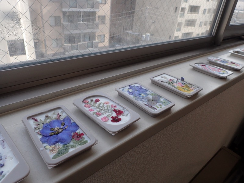 アロマワックスバーを固めている