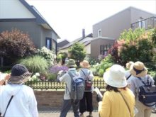 オープンガーデンの見学会の様子