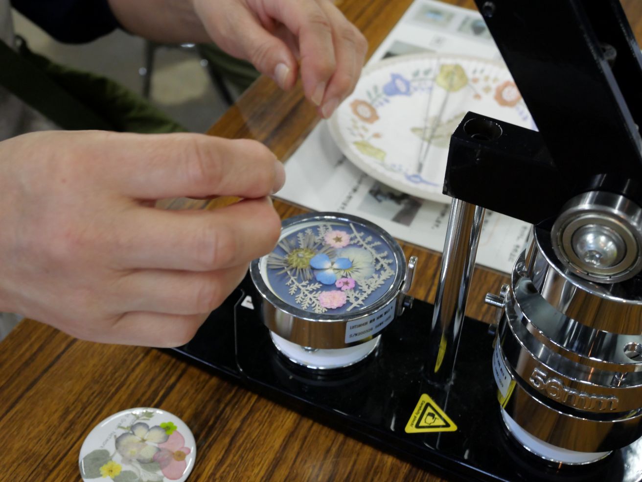 葉っぱをフレームのようにした作品