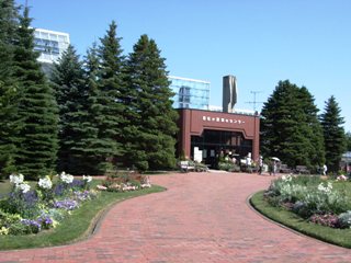 百合が原緑のセンター