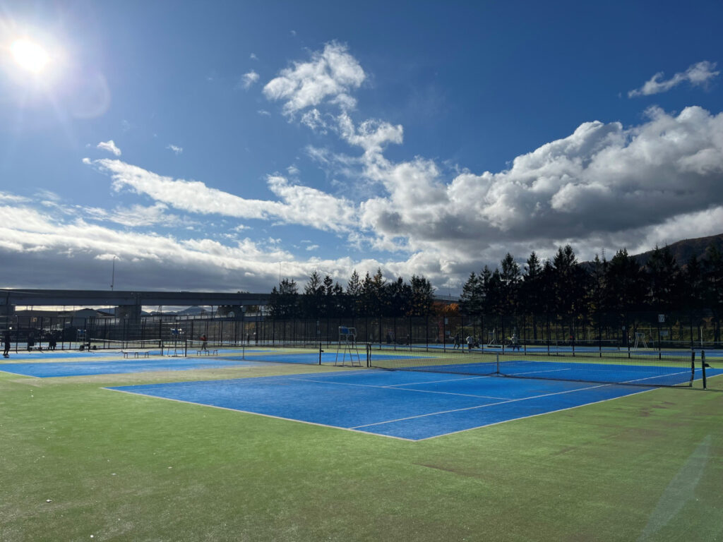 テニスコート画像