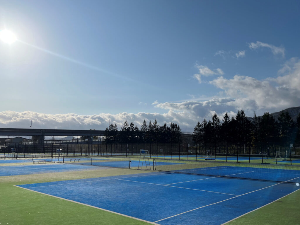 tennis court photo
