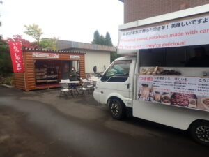 移動販売車と売店