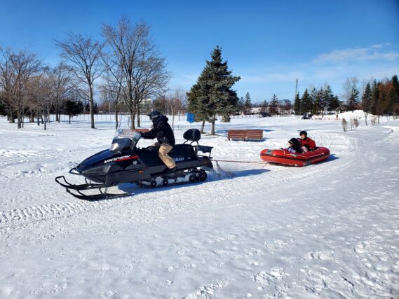 「スノーラフティングとクラフト講座」の画像