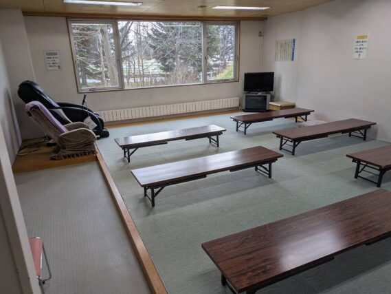 「プール・浴室休憩室に“無料”マッサージチェア導入！」の画像