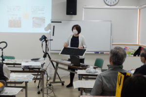 令和３年度さっぽろまちづくりガーデニング講座第１回目「種から育てる苗づくり1」の様子